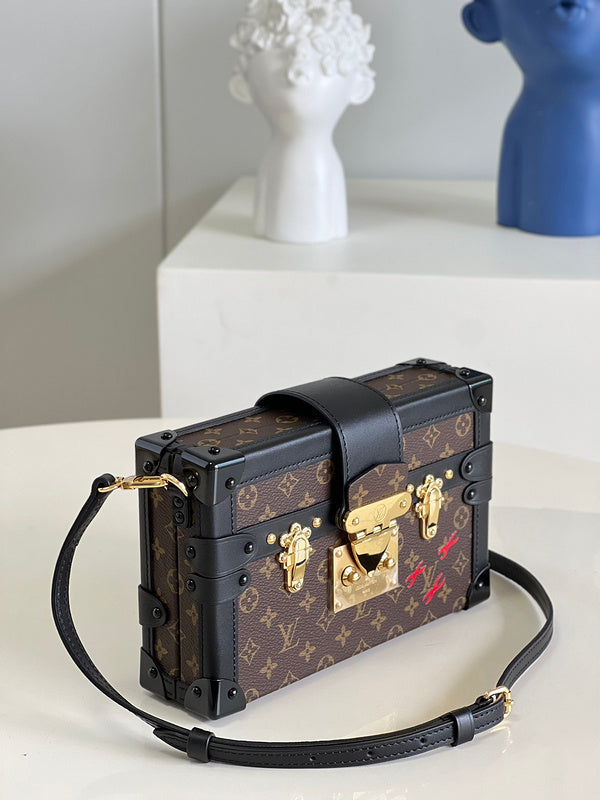 LOV - Luxurious Totes - 1665