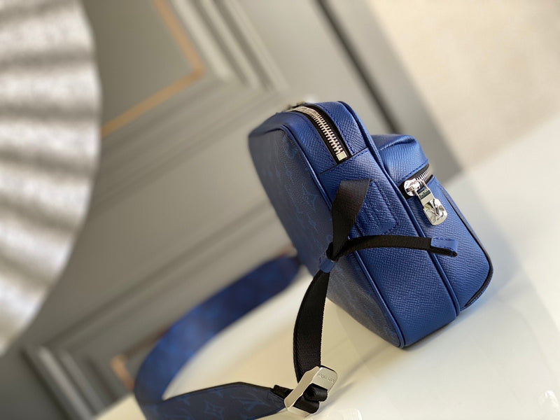 LOV - Luxurious Totes - 1856