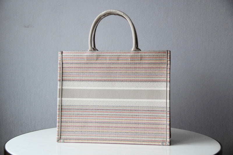 Luxurious Totes - Latest - 6521