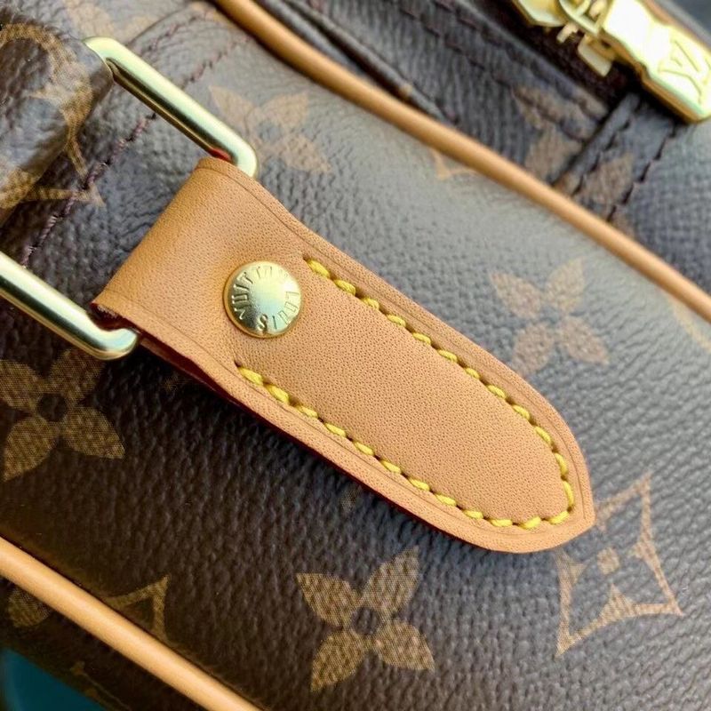 LOV - Luxurious Totes - 821