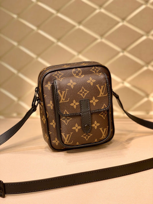 Luxurious Totes - Latest - 844