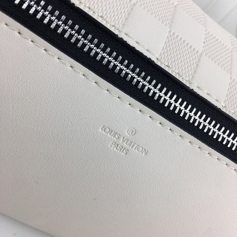 LOV - Luxurious Totes - 2366