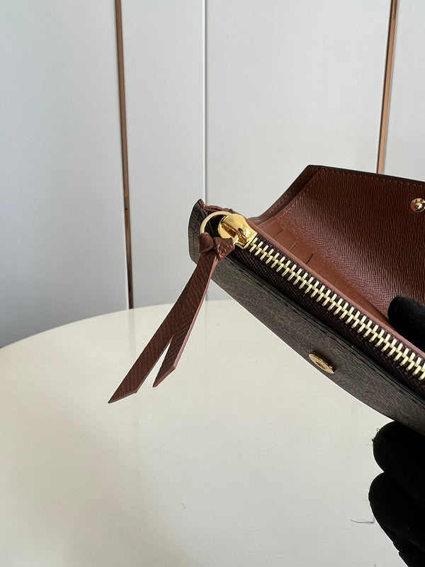 LOV - Luxurious Totes - 1868
