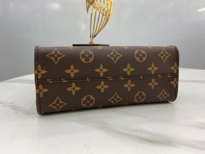 LOV - Luxurious Totes - 2292