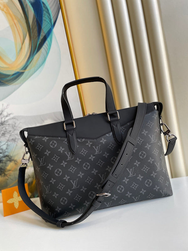 LOV - Luxurious Totes - 1841