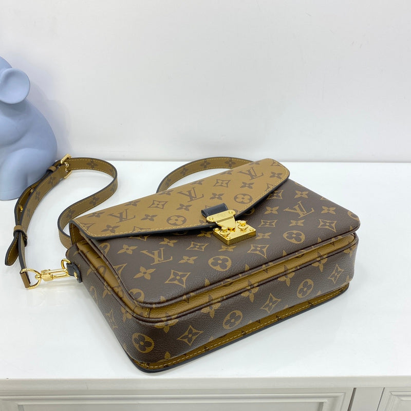 LOV - Luxurious Totes - 2026