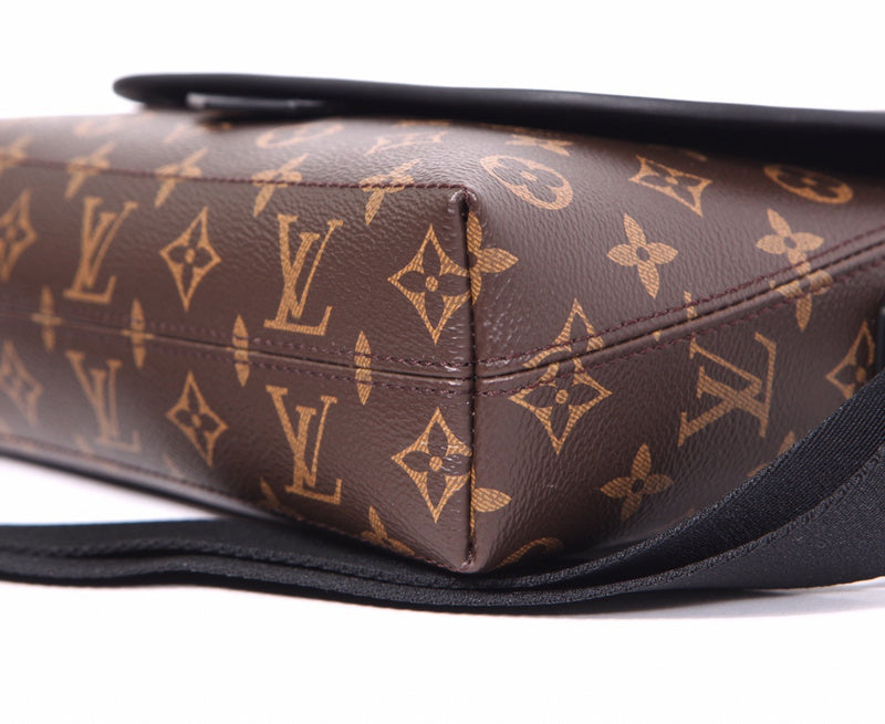 LOV - Luxurious Totes - 2361