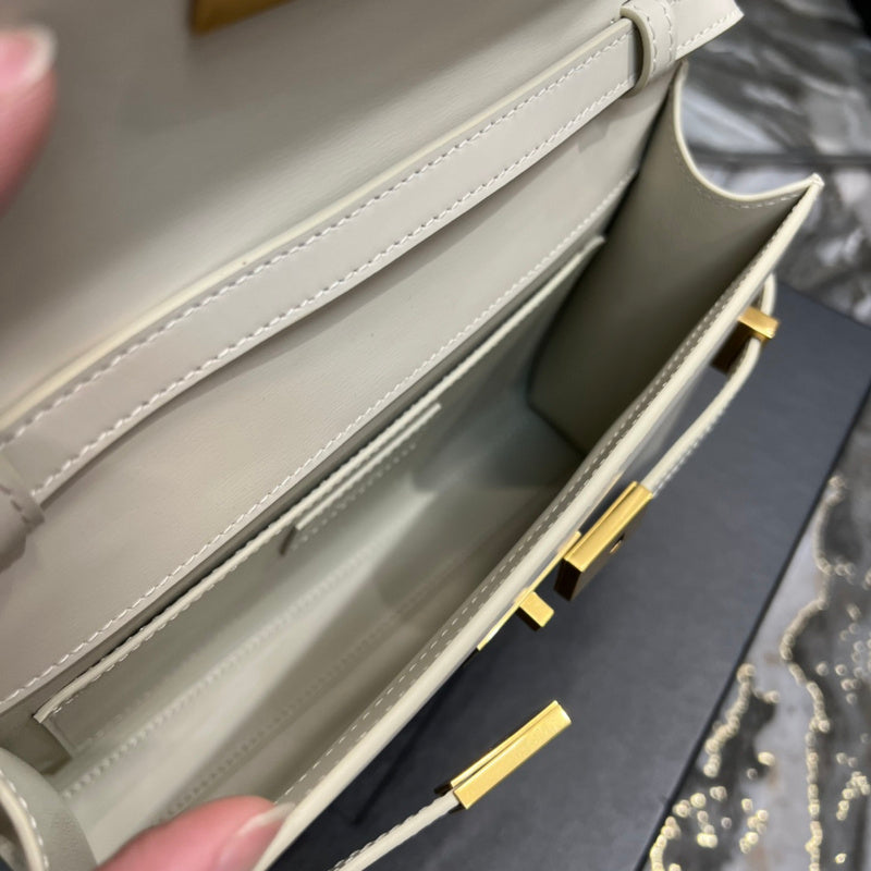 Luxurious Totes - Latest - 8194