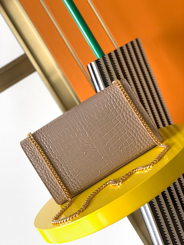 Luxurious Totes - Latest - 8107