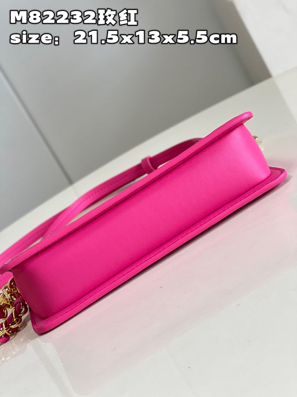 LOV - Luxurious Totes - 563