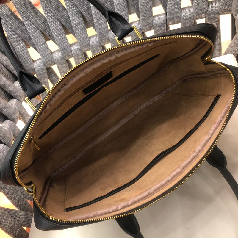 GUI - Luxurious Totes - 1098