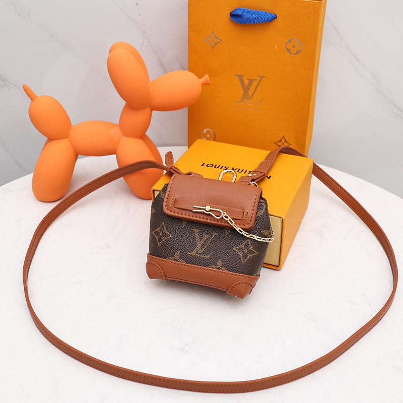 LOV - Luxurious Totes - 2080