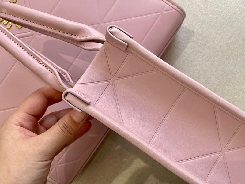 Luxurious Totes - PDA3 Bags - 110