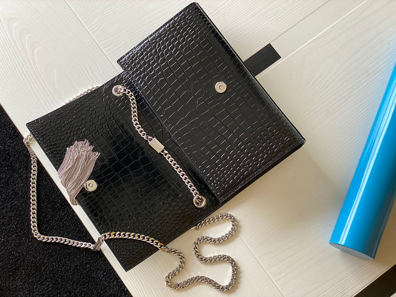 Luxurious Totes - Latest - 8111