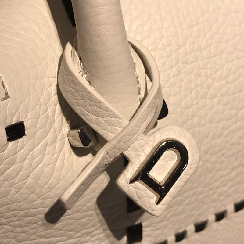 Luxurious Totes - Latest - 6100