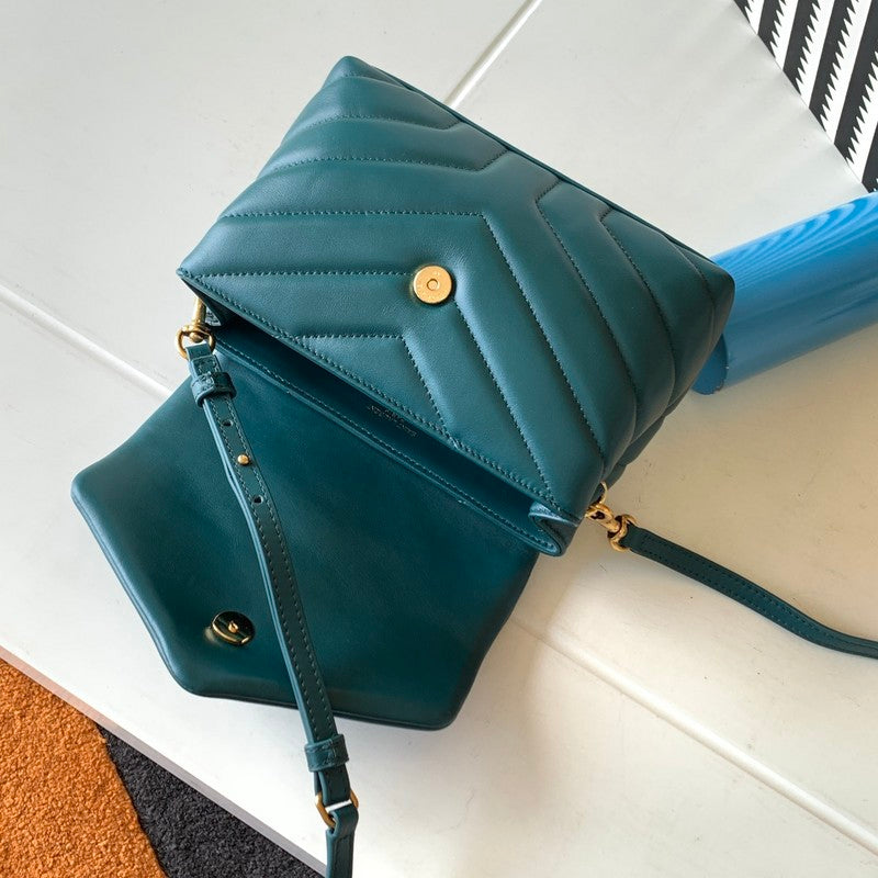 Luxurious Totes - Latest - 8004
