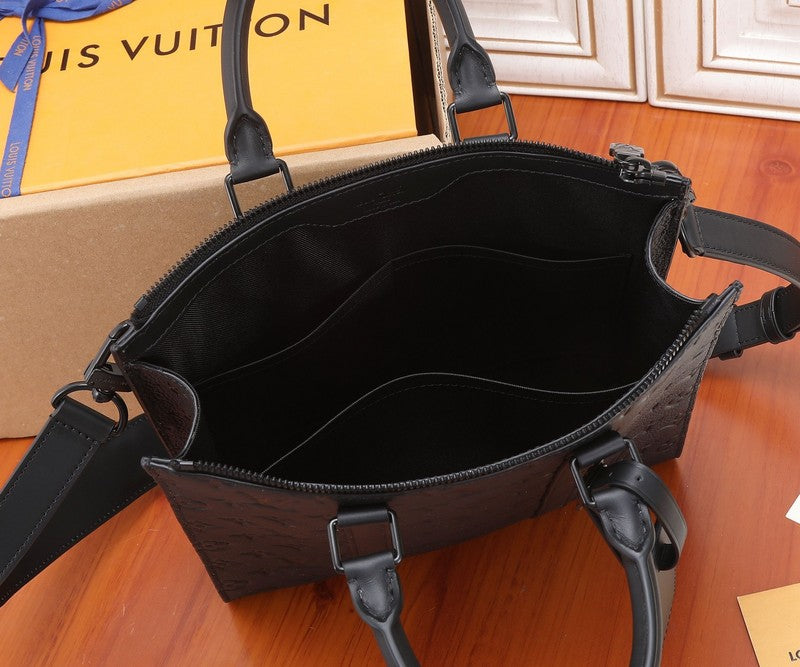 LOV - Luxurious Totes - 1376