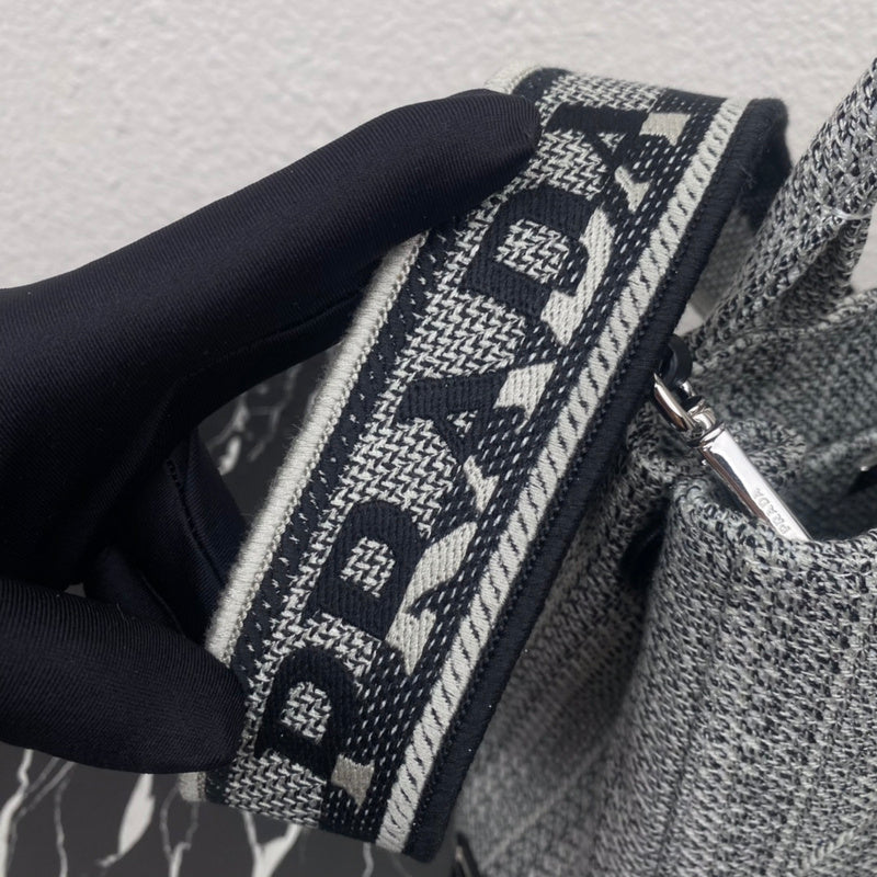 Luxurious Totes - Latest - 4581
