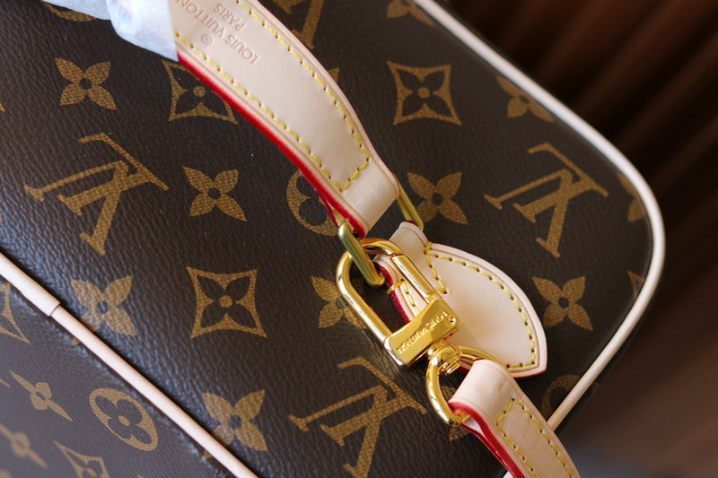 LOV - Luxurious Totes - 1836