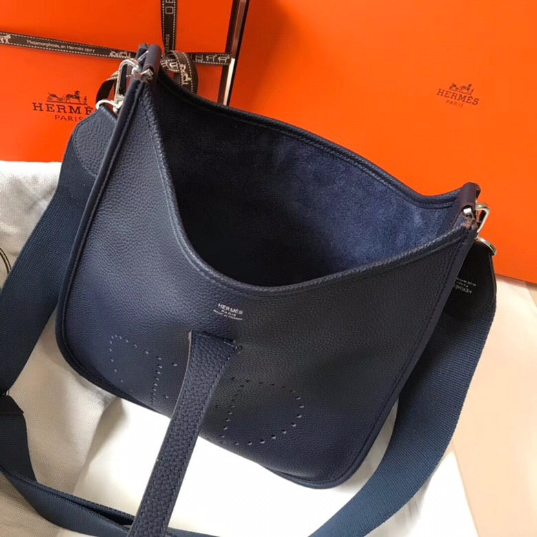Luxurious Totes - Latest - 6822