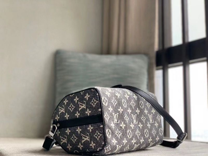 LOV - Luxurious Totes - 881