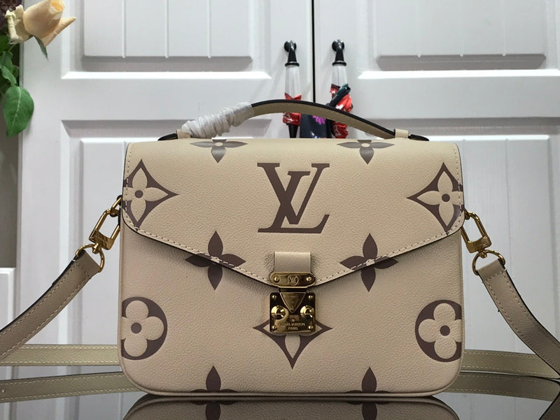 LOV - Luxurious Totes - 2489