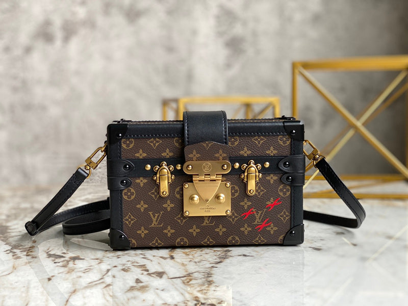 LOV - Luxurious Totes - 1535