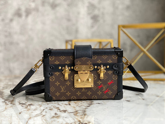 LOV - Luxurious Totes - 1535