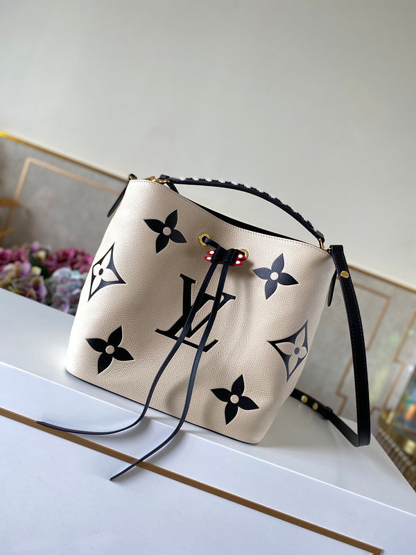 Luxurious Totes - Latest - 1718