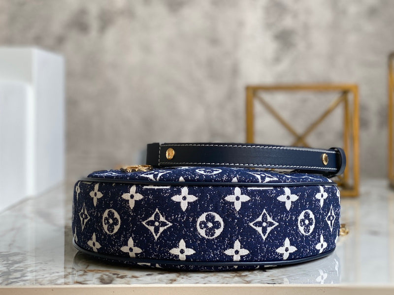 LOV - Luxurious Totes - 2037