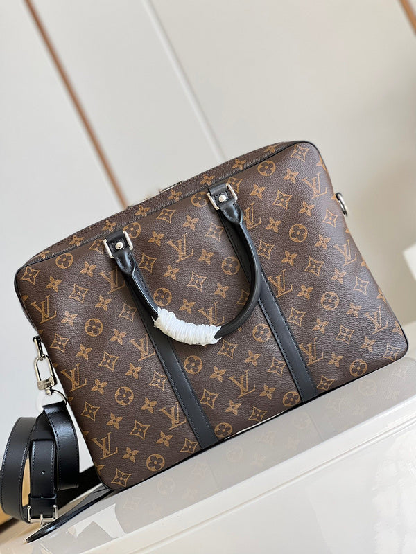 LOV - Luxurious Totes - 2023