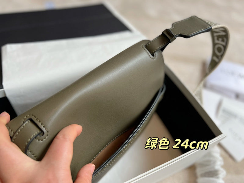 Luxurious Totes - LW-CH Bags - 007