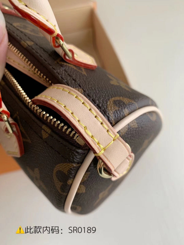 Luxurious Totes - Latest - 9699