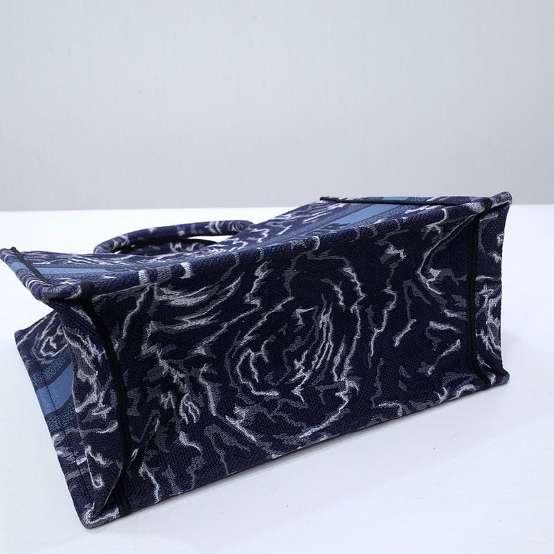 Luxurious Totes - Latest - 6398