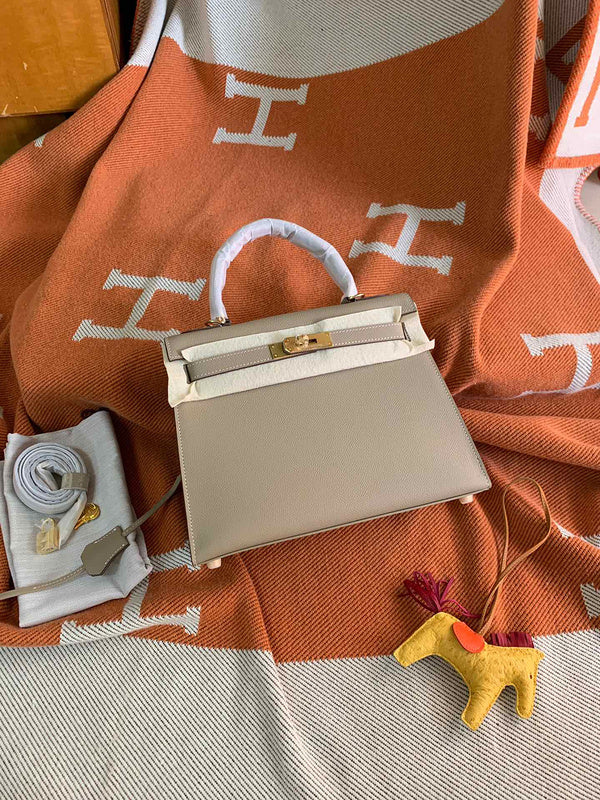 Luxurious Totes - Latest - 6792