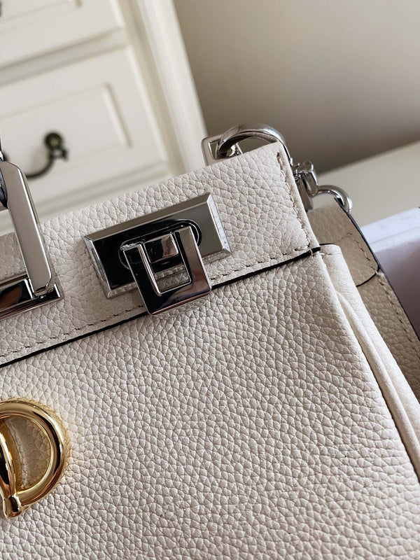 Luxurious Totes - Latest - 10054