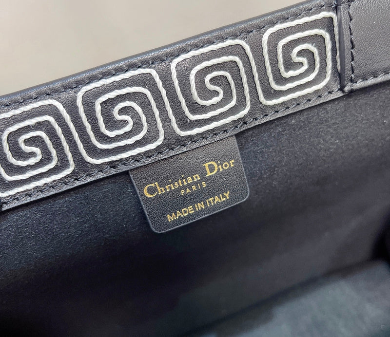 Luxurious Totes - Latest - 6552