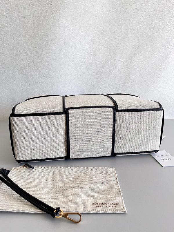 Luxurious Totes - Latest - 6980