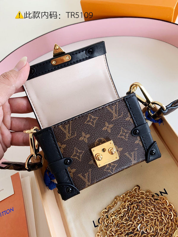 Luxurious Totes - Latest - 2432