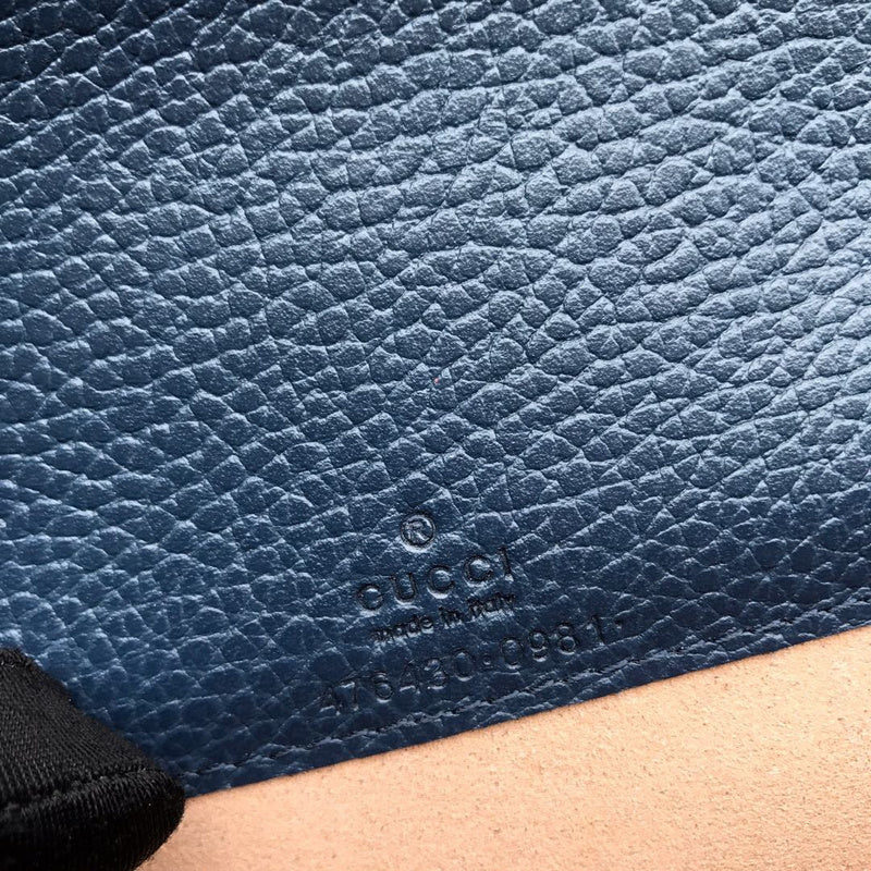 Luxurious Totes - Latest - 4400