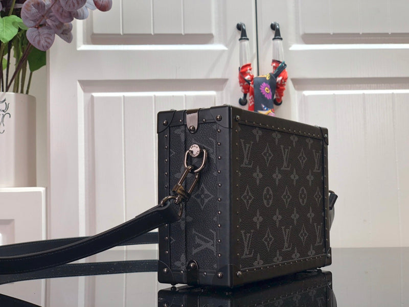 LOV - Luxurious Totes - 1345