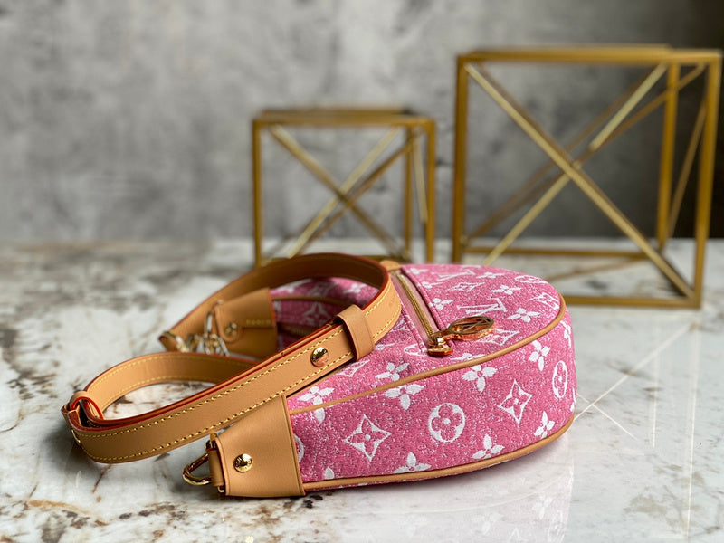LOV - Luxurious Totes - 2016