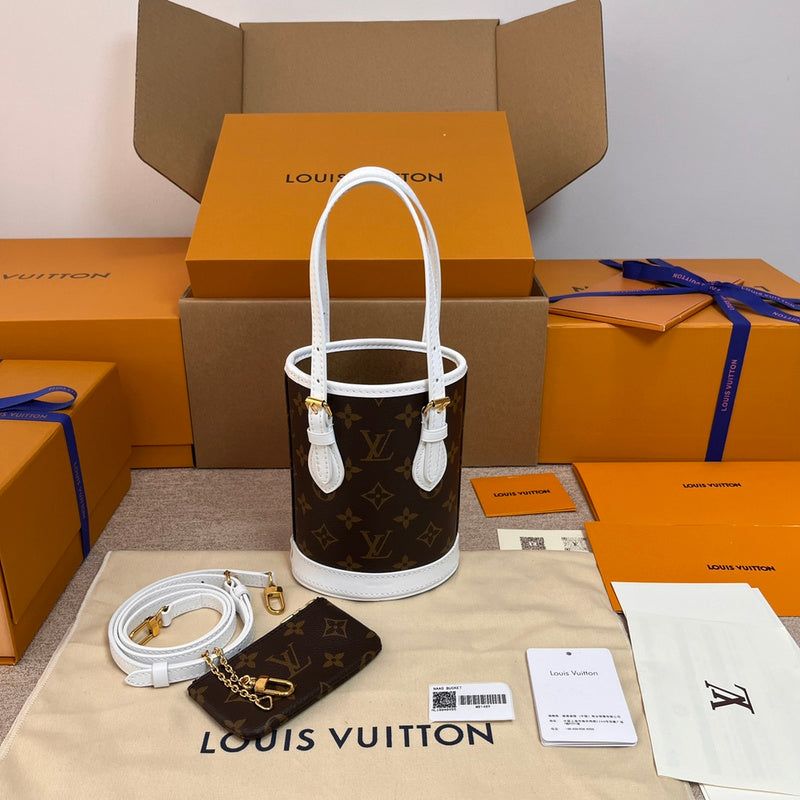 LOV - Luxurious Totes - 695