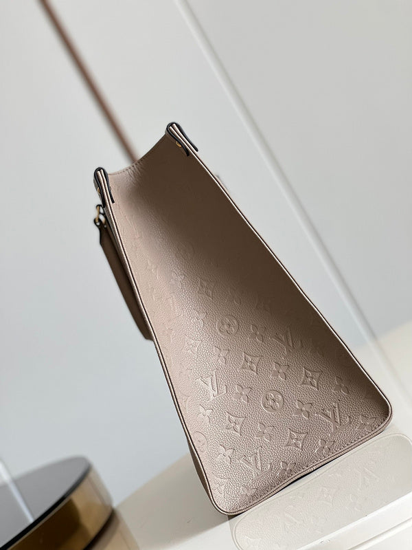 LOV - Luxurious Totes - 1882