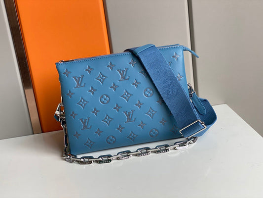 LOV - Luxurious Totes - 2408