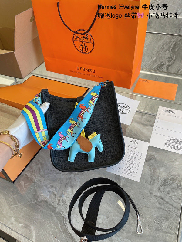 Luxurious Totes - HMS3 Bags - 047