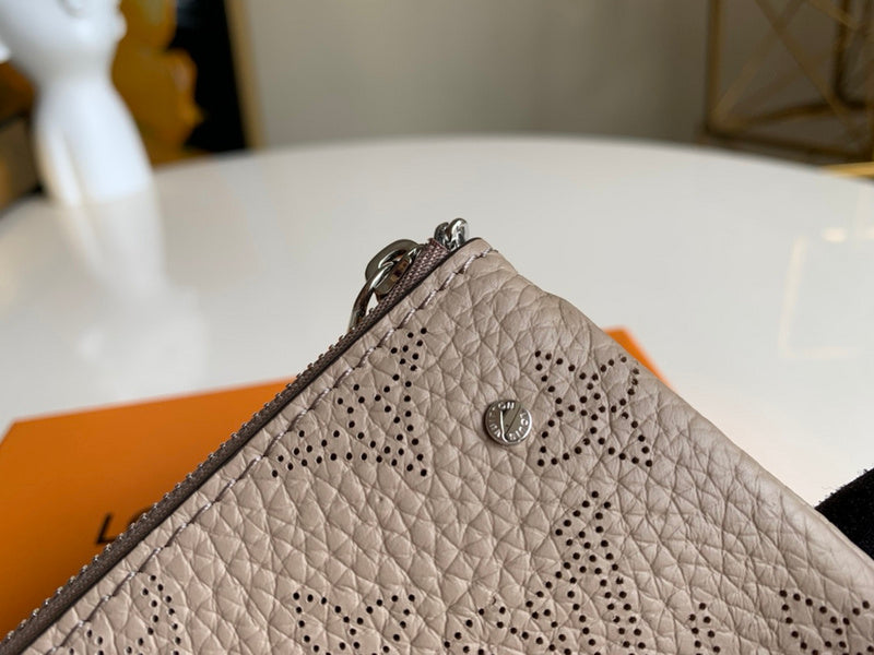 Luxurious Totes - Latest - 825