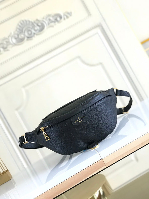 LOV - Luxurious Totes - 2442