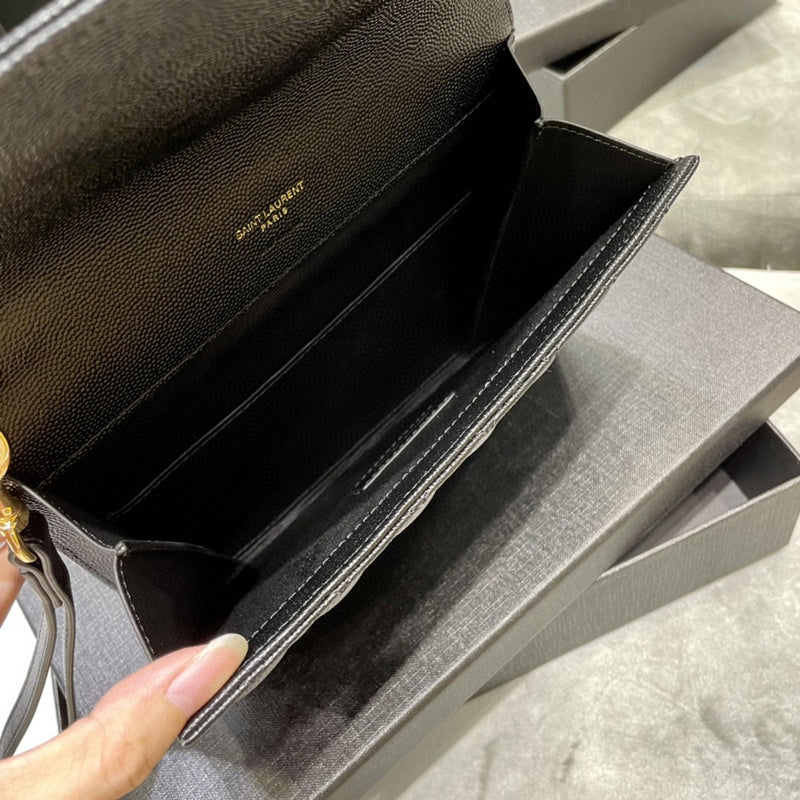Luxurious Totes - Latest - 8827