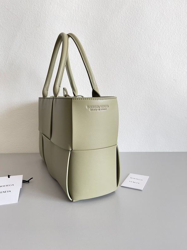 Luxurious Totes - Latest - 6970